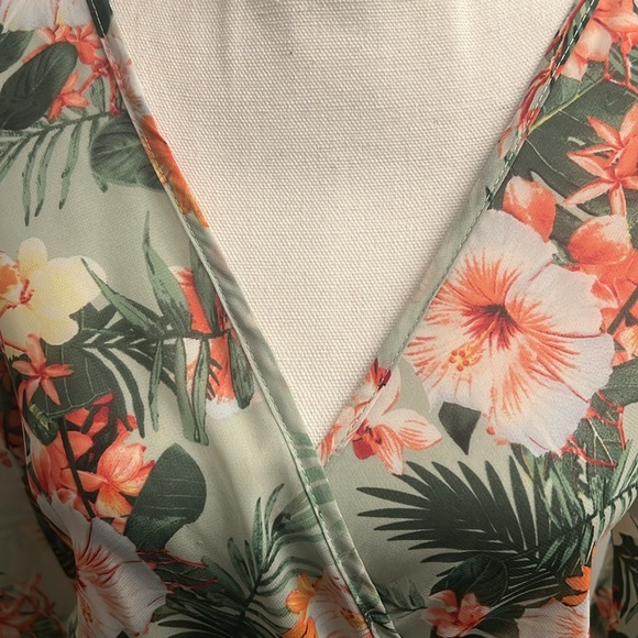 Fashion Nova Spring Maxi Dress - Perfect for EASTER! - Picture 2 of 10